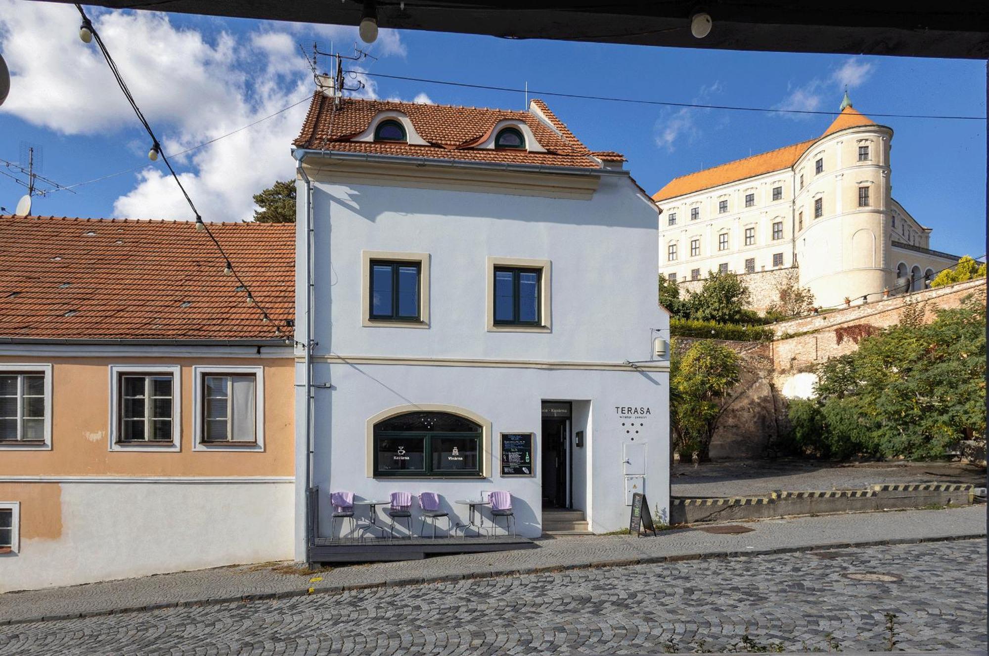 Penzion Terasa Cibulka Mikulov Buitenkant foto